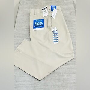 Haggar Mens Performance Flex Cool Right Pant-NWT Cream  Classic Fit 40x29